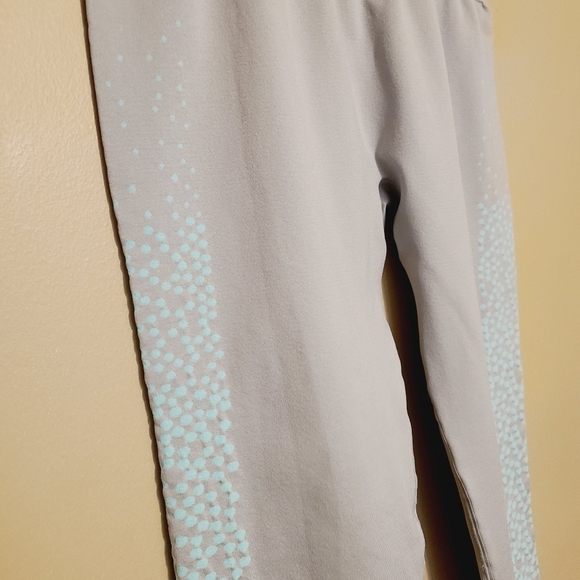 Fabletics | Women's Polka Dot Print Seamless Leggings (Size 8) - Picture 7 of 13